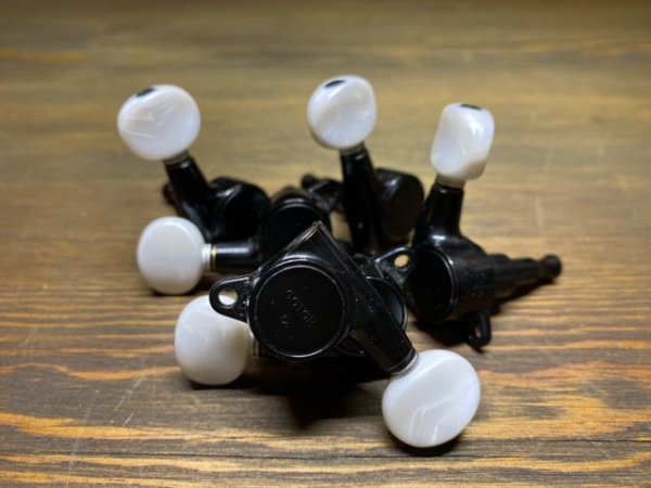 画像4: GOTOH ギターペグ SG381 R6(右6連)Gotoh peg Jake.E.Leeタイプ ブラック ホワイト ツマミ 05P1/全国一律送料無料 (4)