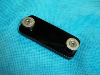 HEADLESS USA Steinberger Flip-Down Leg Rests