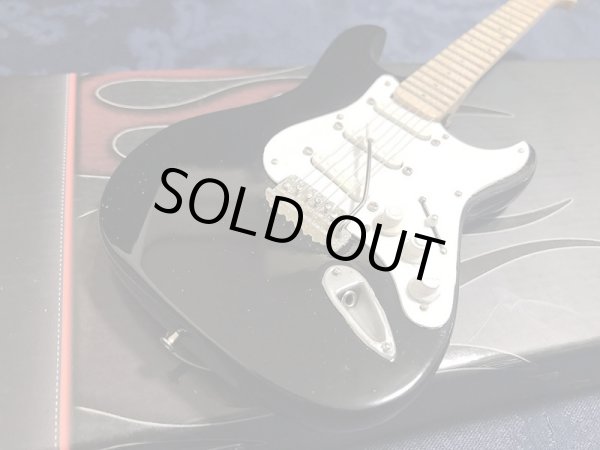 画像3: AXE HEAVEN/Eric Crapton/1:4スケール/ミニチュアギター/全国一律送料無料 (3)