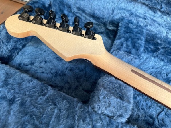 画像7: 2023 Charvel Custom Shop  Jake E Lee Signature / Blue BUrst/全国一律送料無料！ (7)
