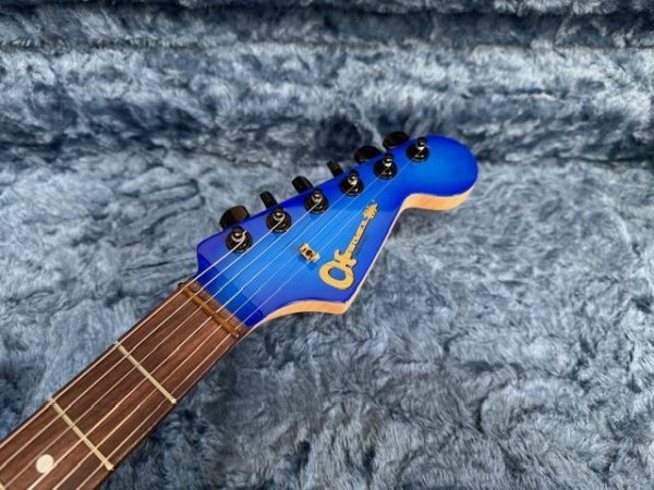 画像4: 2023 Charvel Custom Shop  Jake E Lee Signature / Blue BUrst/全国一律送料無料！ (4)