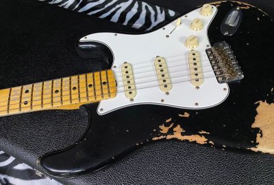 画像1: 2023 Fender Custom Shop 69 Heavy Relic Stratocaster - Handwound Pick Ups - Modern Specs /全国一律送料無料！