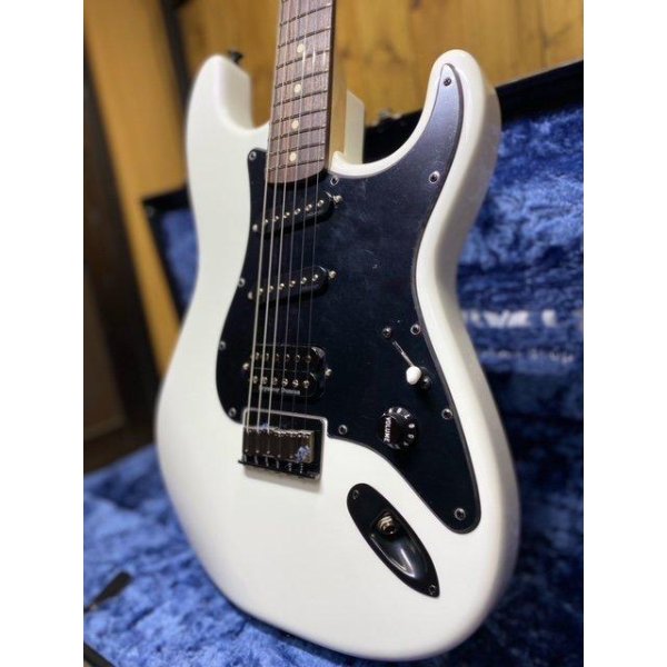 画像2: Charvel USA Custom Shop Jake E Lee Signature Pearl White with Lavend/全国一律送料無料! (2)