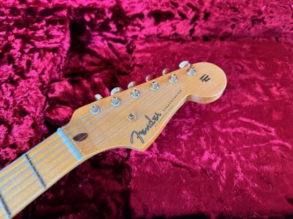 画像3: Fender Custom Shop Limited Edition '54 Stratocaster Black / Gold Hard Ware/新品全国一律送料無料 (3)