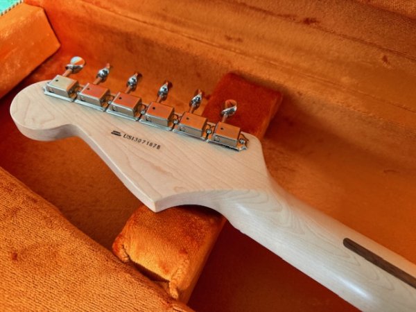 画像6: Fender USA Eric Clapton Stratocaster / ''BLACKIE'/新品全国一律送料無料 (6)