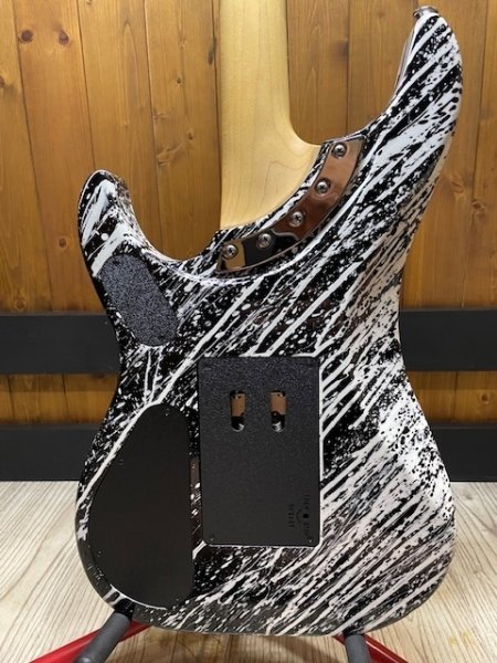 画像8: Washburn USA Custom Shop N4 Nuno Bettencourt Black/White Splatter/ ウァッシュバーン/新品/全国一律送料無料 (8)
