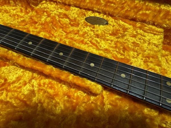 画像2: Fender Custom Shop '62 Stratocaster Heavy Relic - Handwound PU's / Black/新品全国一律送料無料 (2)