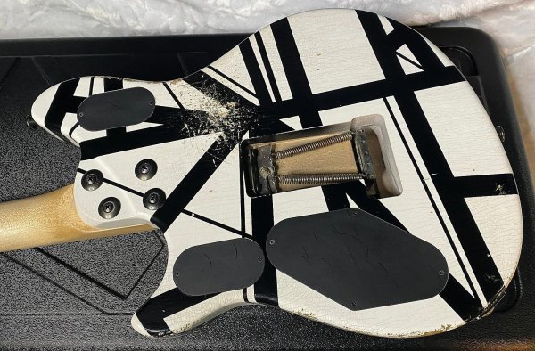 画像16: EVH Custom Shop Wolfgang/Special Edition Relic Black and White Stripes/新品/全国一律送料無料 (16)