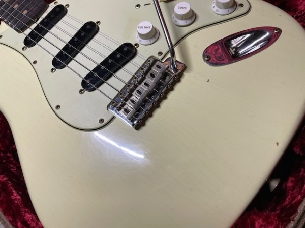 画像5: Fender Custom Shop ' 62 Stratocaster Flamethrower - Journeyman RelicLimited Edition - Vintage White - AAAA Flamed Maple Neck/新品/全国一律送料無料 (5)