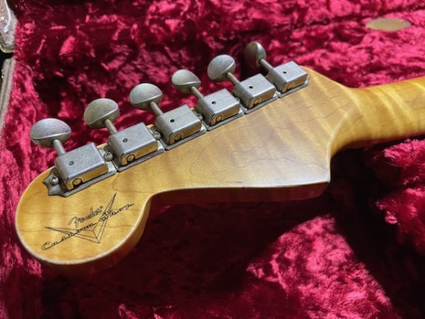 画像13: Fender Custom Shop ' 62 Stratocaster Flamethrower - Journeyman RelicLimited Edition - Vintage White - AAAA Flamed Maple Neck/新品/全国一律送料無料 (13)
