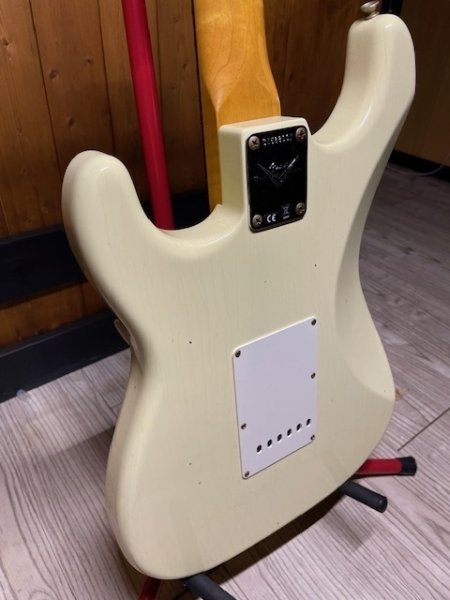画像22: Fender Custom Shop ' 62 Stratocaster Flamethrower - Journeyman RelicLimited Edition - Vintage White - AAAA Flamed Maple Neck/新品/全国一律送料無料 (22)