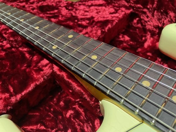画像7: Fender Custom Shop ' 62 Stratocaster Flamethrower - Journeyman RelicLimited Edition - Vintage White - AAAA Flamed Maple Neck/新品/全国一律送料無料 (7)