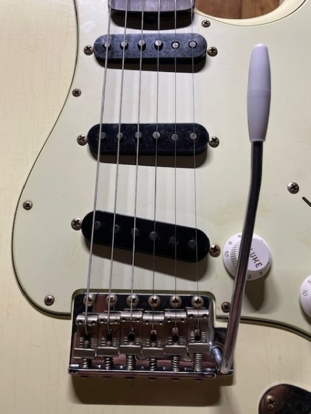 画像19: Fender Custom Shop ' 62 Stratocaster Flamethrower - Journeyman RelicLimited Edition - Vintage White - AAAA Flamed Maple Neck/新品/全国一律送料無料 (19)