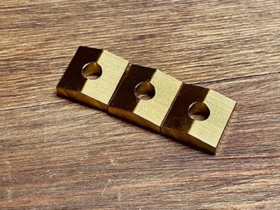 画像1: FU-Tone Titanium Lock Nut Blocks – Set of 3 Gold/チタンインロッキングナットブロック/フロイドローズ/全国一律送料無料
