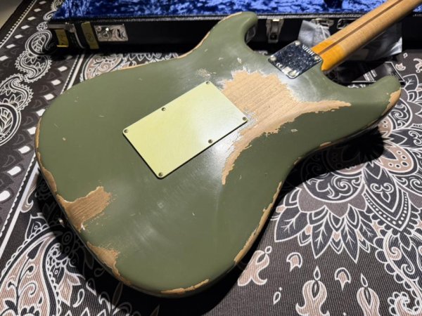 画像6: Fender Custom Shop Fender Custom Shop Alley Cat Stratocaster Heavy Relic / Faded Army Drab Green (6)
