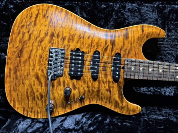 画像1: Suhr Modern Carve Top Standard / Root Beer Stain (1)