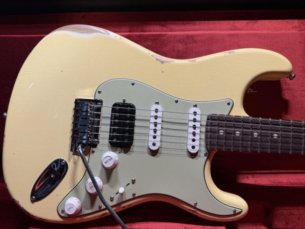 画像1: Fender Custom Shop Fender Custom Shop Custom Deluxe S-1 Stratocaster S-S-H Relic / Aged Vintage White  (1)
