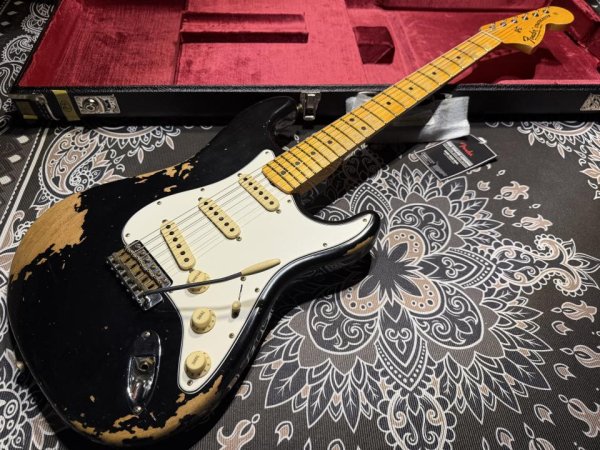 画像2: Fender Custom Shop Fender Custom Shop '69 Stratocaster Heavy Relic / Black (2)