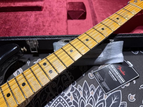 画像4: Fender Custom Shop Fender Custom Shop '69 Stratocaster Heavy Relic / Black (4)