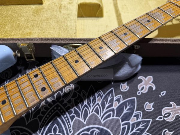 画像4: Fender Custom Shop '62 Stratocaster S-S-H / Sonic Blue / Heavy Relic (4)