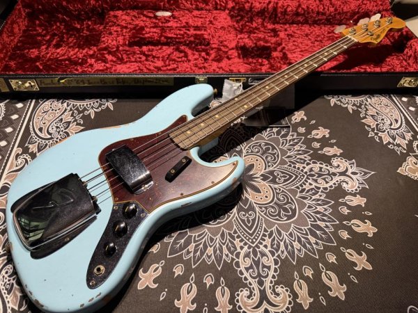 画像2: Fender Custom Shop Fender USA Custom Shop '64s Jazz-Bass / Relic / Daphne Blue (2)