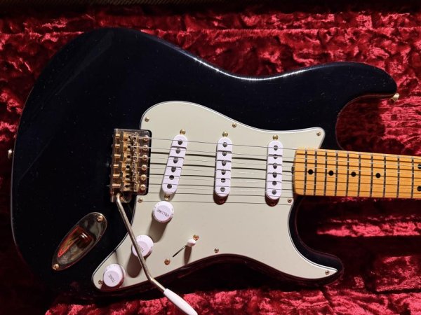 画像1: Fender Custom Shop LTD 70th Anniversary '54 Stratocaster / Black (1)