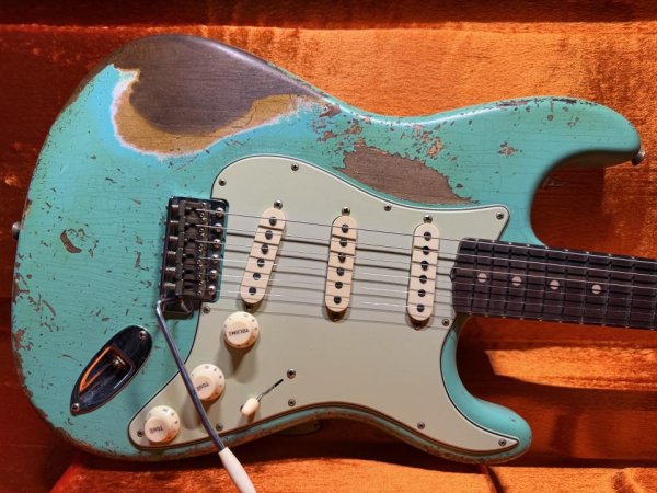 画像1: Fender Custom Shop Stratocaster '60 LTD Dual Mag II / Sea Foam Green /Super Heavy Relic (1)