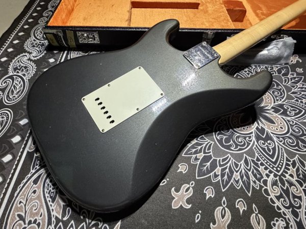 画像6: Fender Custom Shop '69 Stratocaster / Journeyman Relic / Charcoal Frost Metallic (6)