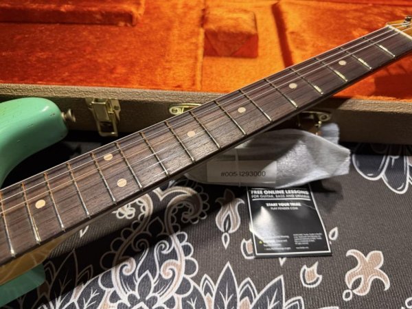 画像4: Fender Custom Shop Stratocaster '60 LTD Dual Mag II / Sea Foam Green /Super Heavy Relic (4)