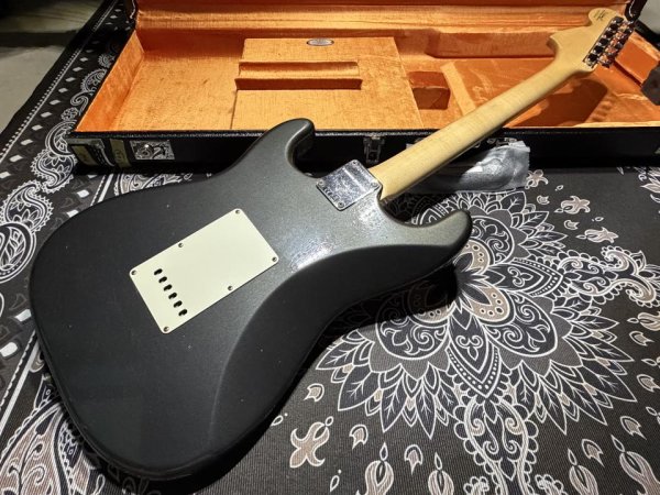 画像7: Fender Custom Shop '69 Stratocaster / Journeyman Relic / Charcoal Frost Metallic (7)