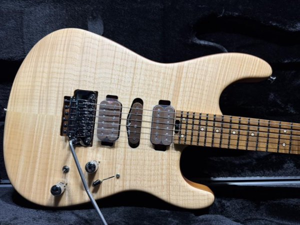 画像1: Charvel Charvel USA Guthrie Govan Signature HSH Flame Maple (1)