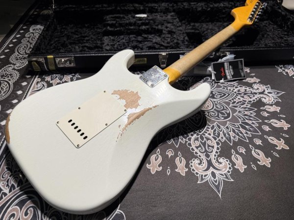画像4: Fender Custom Shop Fender Custom Shop 1969 Heavy Relic Stratocaster RW / Olympic White (4)