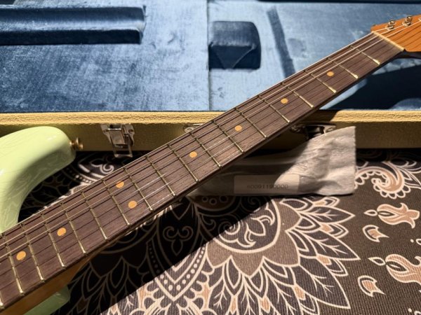 画像4: Fender Custom Shop Fender Custom Shop '63 Stratocaster / Limited Edition Super Faded Aged / Surf Green (4)