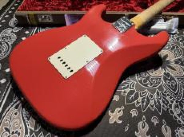 画像6: Fender Custom Shop LTD '63 Stratocaster Journeyman Relic / Aged Fiesta Red (6)