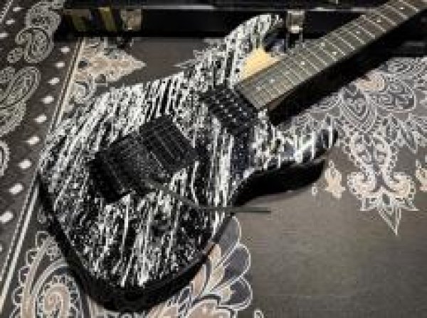 画像3: Washburn N4 Nuno Bettencourt Black/ White Splatter (3)