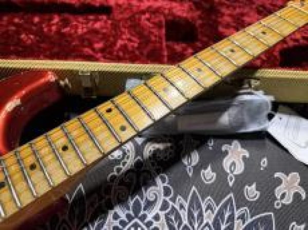 画像4: Fender Custom Shop '57 Stratocaster Heavy Relic / Candy Apple RED (4)