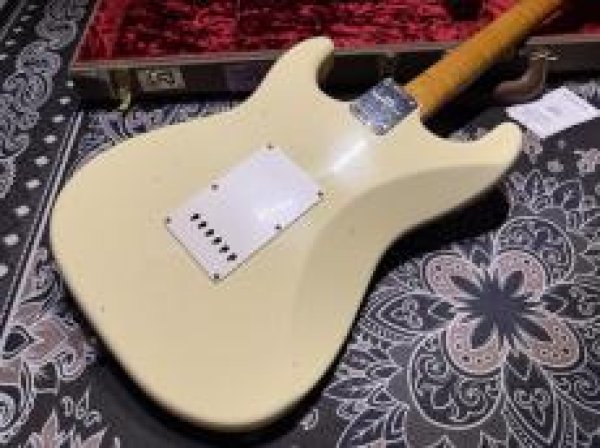 画像7: Fender Custom Shop Fender Custom Shop '62 Stratocaster Flamethrower / Journeman Relic / Vintage White (7)