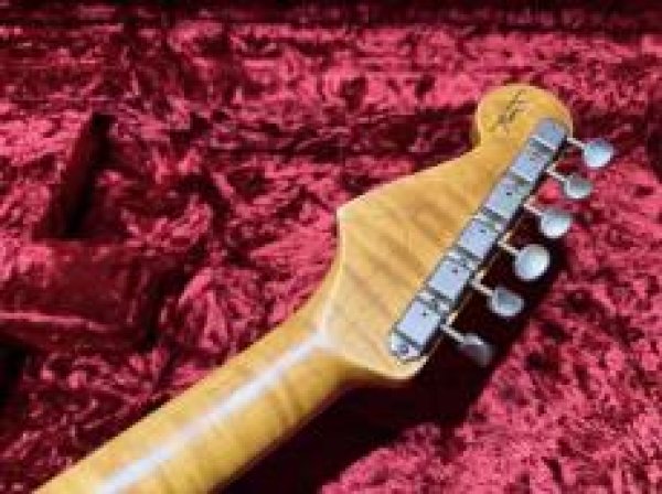 画像9: Fender Custom Shop Fender Custom Shop '62 Stratocaster Flamethrower / Journeman Relic / Vintage White (9)