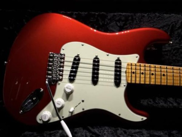 画像1: Fender Custom Shop '62 Flamethrower Stratocaster NOS / "AAAA" MAPLEFLAME / Candy Apple Red (1)