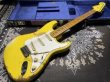 画像2:  Fender Custom Shop '69 Stratocaster Heavy Relic Reverse Headstock / Aged Canary Yellow (2)