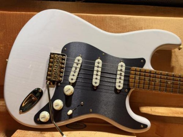 画像1: Fender Custom Shop American Custom Stratocaster NOS / Aged White Blonde (1)