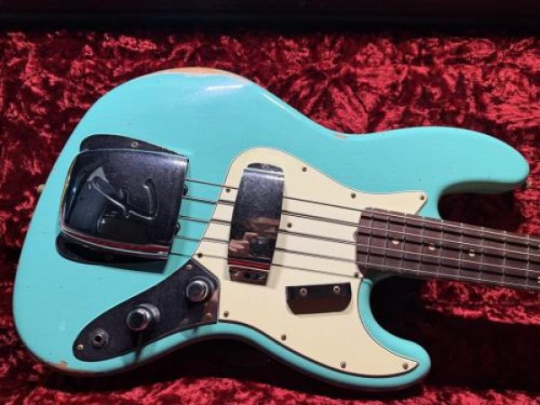 画像1: Fender Custom Shop '60s Jazz Bass Light Relic / Sea Foam Green 新品決済可能 (1)