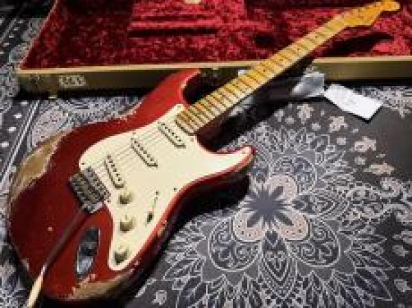 画像2: Fender Custom Shop '57 Stratocaster Heavy Relic / Candy Apple RED (2)
