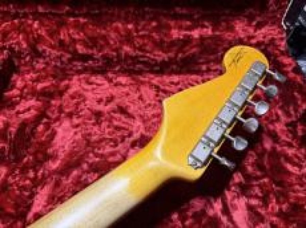 画像9: Fender Custom Shop 1962 Stratocaster SSH Heavy Relic / Trance Orange (9)
