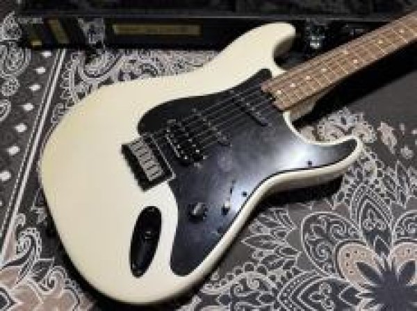 画像2: Charvel "Jake E Lee" Signature Model / Pro-Mod (2)