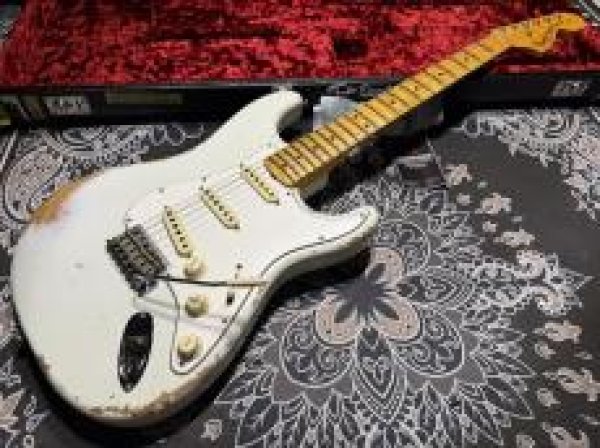 画像3: Fender Custom Shop '69 Stratocaster Heavy Relic / Olympic White (3)