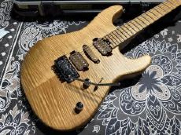 画像3: Charvel USA Custom Shop GUTHRIE GOVAN Sig HSH Flame Maple (3)