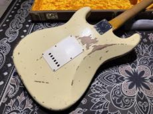 画像7: Fender Custom Shop '69 Stratocaster Heavy Relic / Vintage White (7)