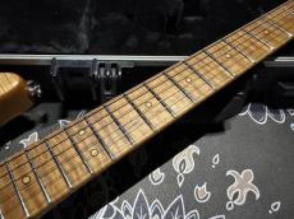 画像4: Charvel USA Custom Shop GUTHRIE GOVAN Sig HSH Flame Maple (4)