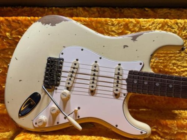画像1: Fender Custom Shop '69 Stratocaster Heavy Relic / Vintage White (1)